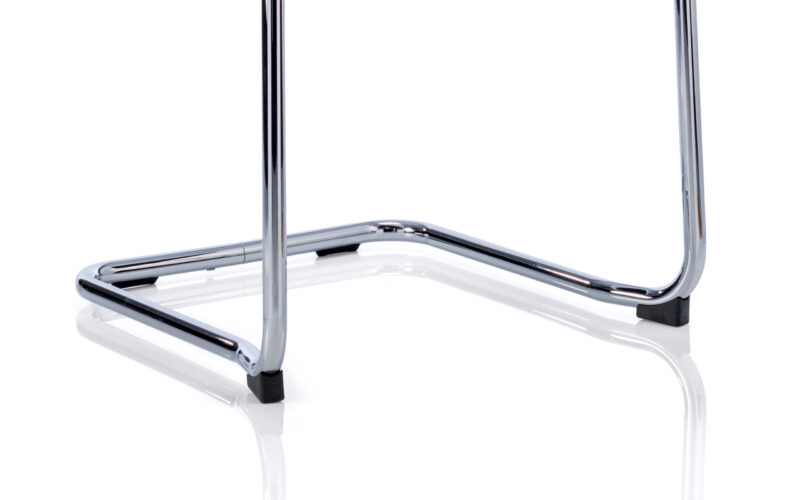 Echo Medium Back Leather Cantilever Visitor Chair with Arms - Image 24